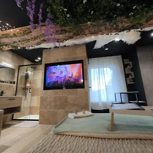 Appartement L'experience, L'Etrat